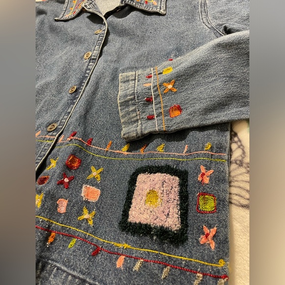 Vintage Denim Embroidered Shacket - Picture 5 of 6